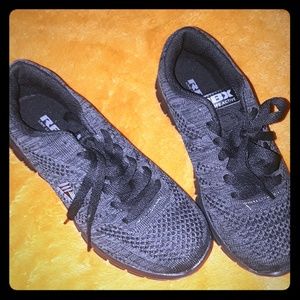 RBX Reebok Sneakers Boys Size 6 NEW